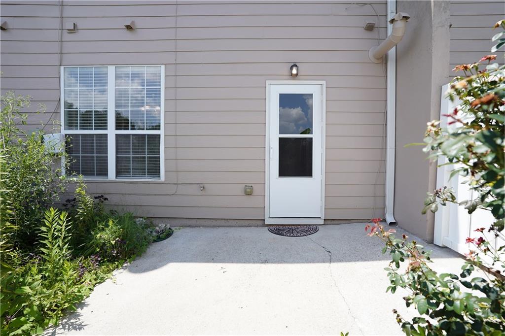 182 Oak Green Drive Property Photo 24