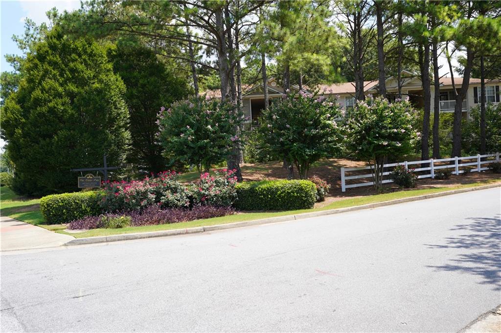 182 Oak Green Drive Property Photo 29