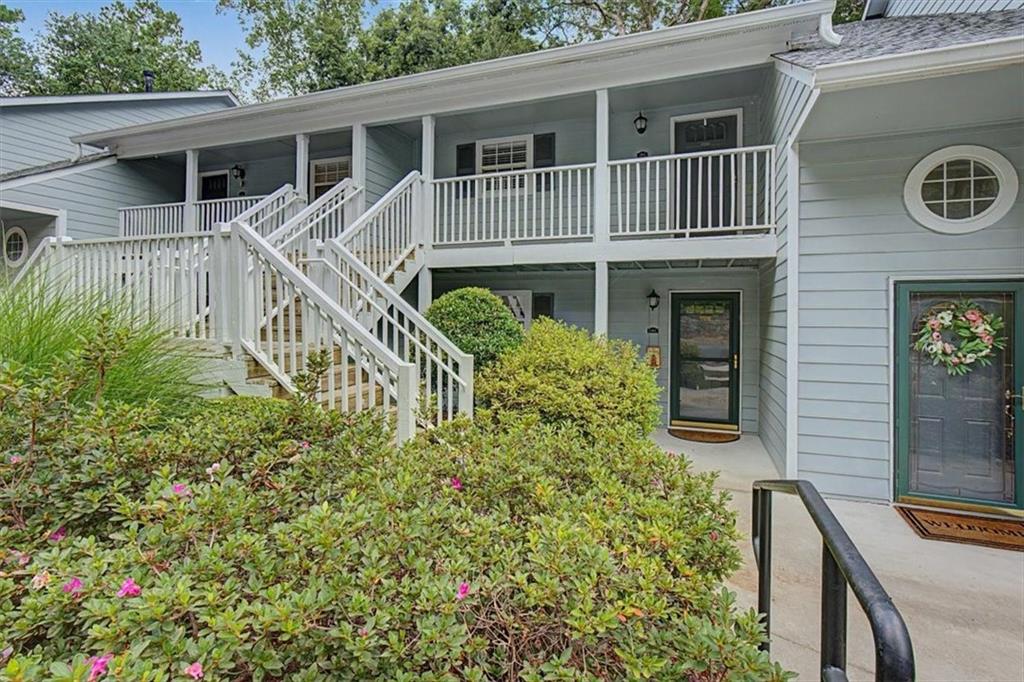 3940 Riverlook Parkway Se Unit 302 Property Photo 2