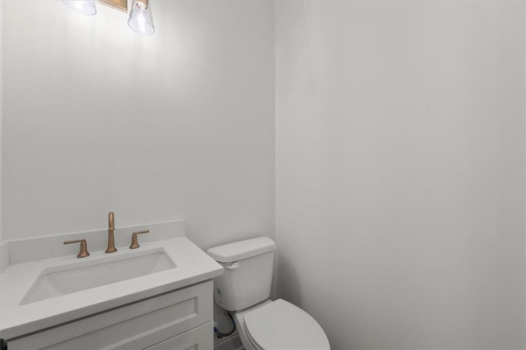 947 Lake Varner Drive Property Photo 30