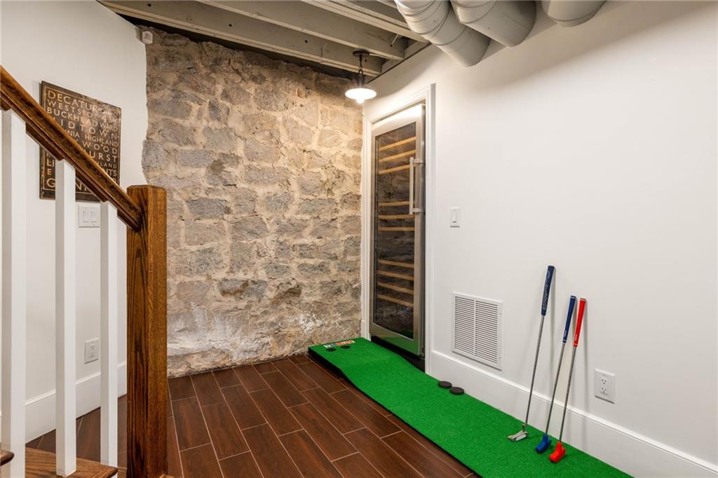 373 Glenn Circle Property Photo 48