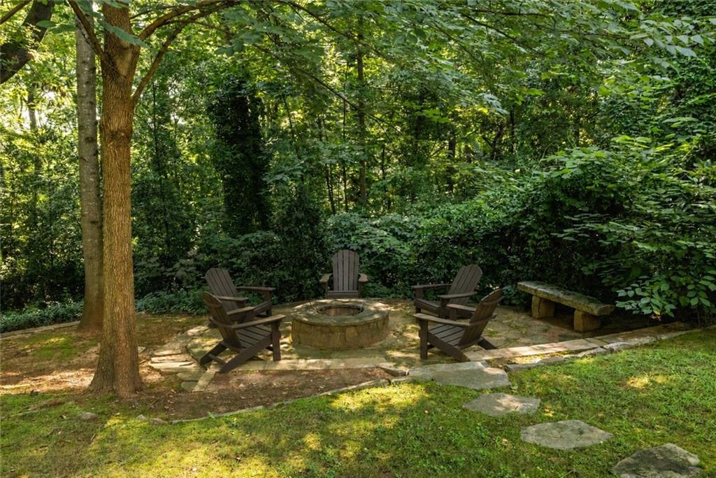 373 Glenn Circle Property Photo 54