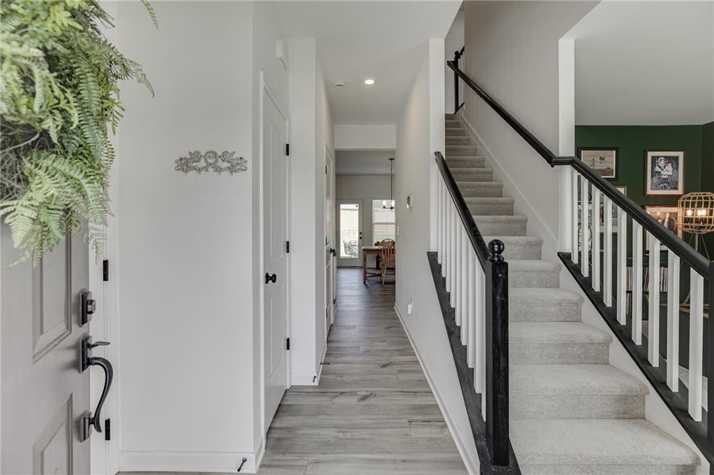 227 Traminer Way Property Photo 4