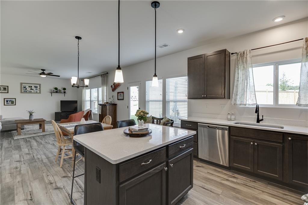 227 Traminer Way Property Photo 10