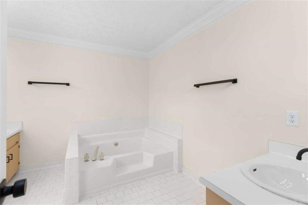 2250 Ridge Forest Drive Property Photo 44