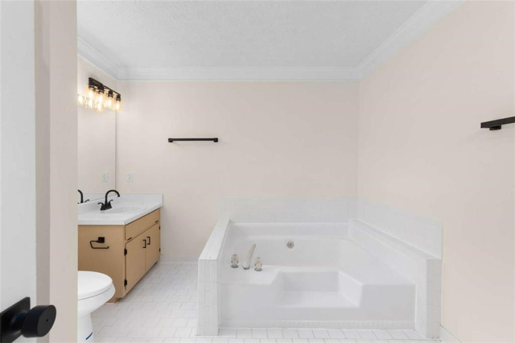 2250 Ridge Forest Drive Property Photo 45