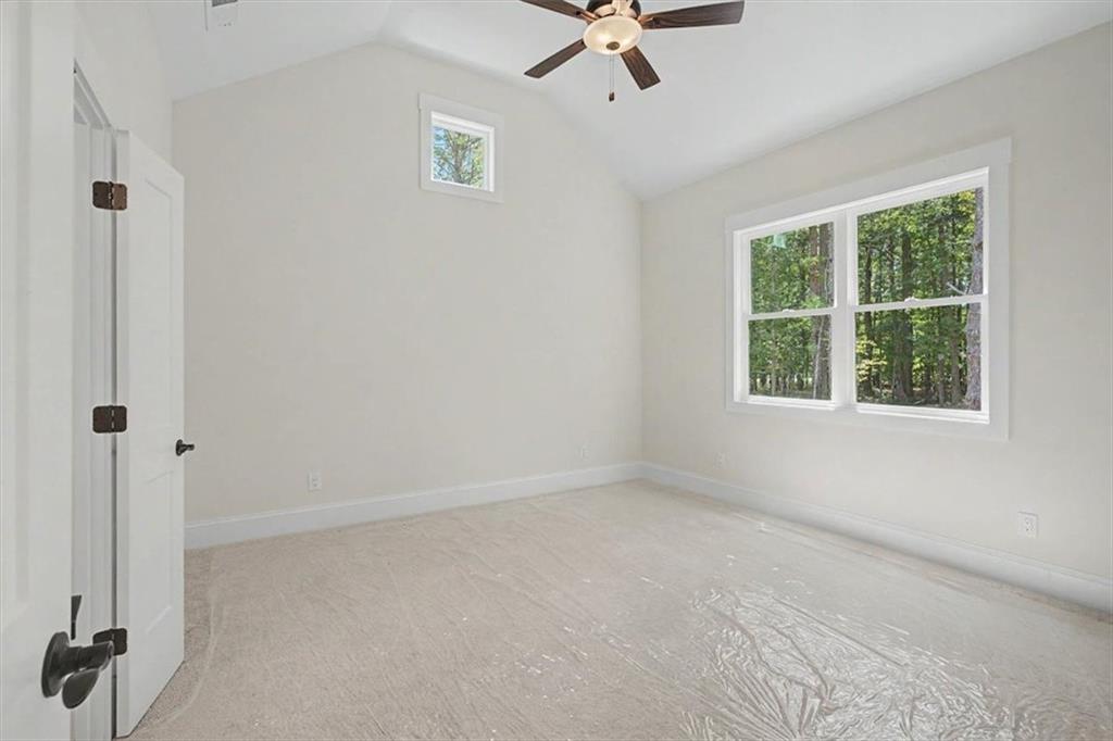 90 Doris Path Property Photo 19