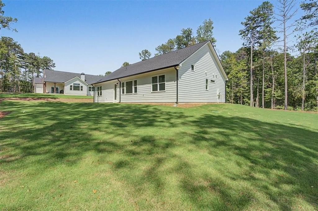 90 Doris Path Property Photo 37