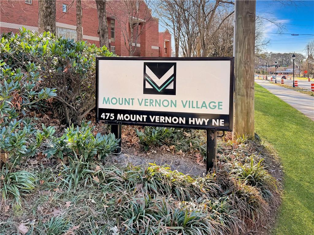 475 Mount Vernon Highway NE Unit C221 Property Photo 1