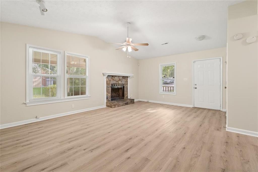 5668 Williamsburg Trace Property Photo 8