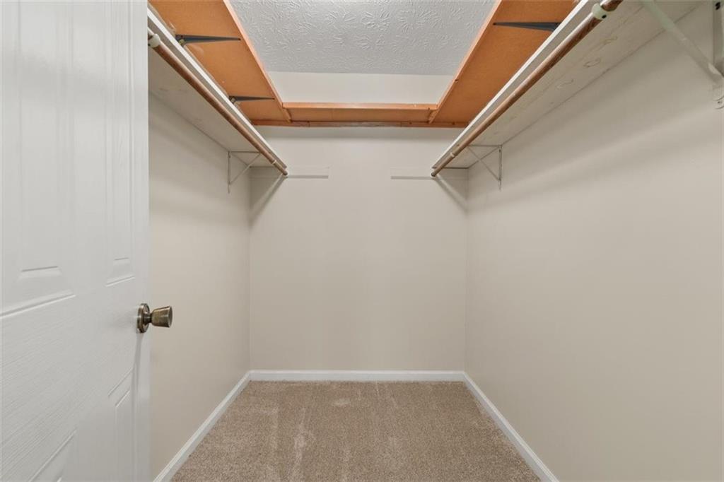 5668 Williamsburg Trace Property Photo 17