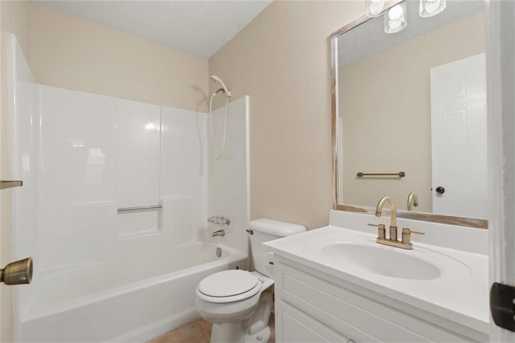 5668 Williamsburg Trace Property Photo 18