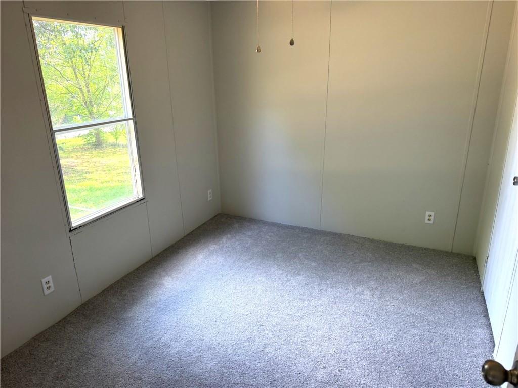 231 Hawks Way Property Photo 13