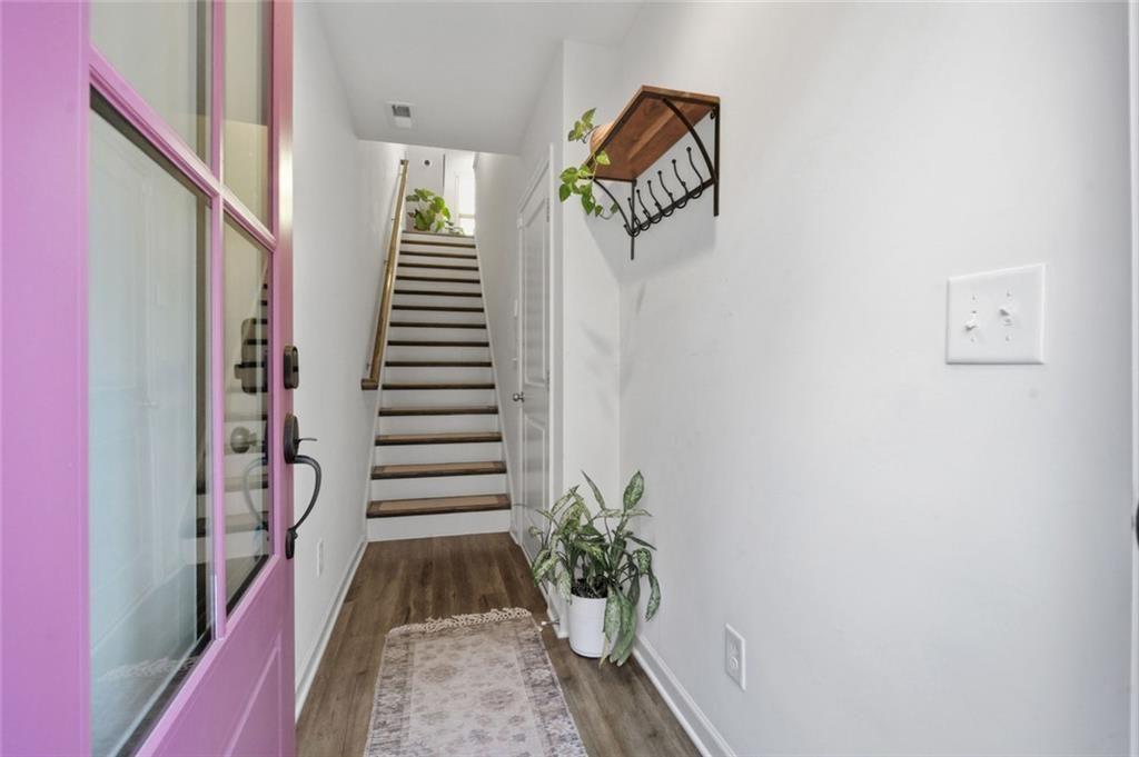 179 Color Circle Se Property Photo 2