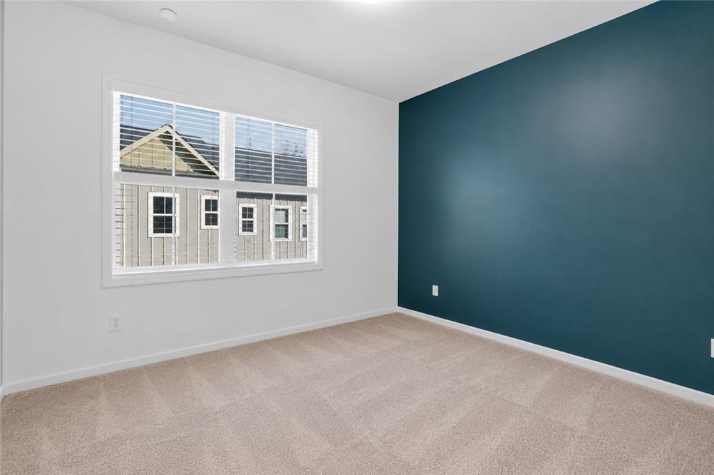 179 Color Circle Se Property Photo 10