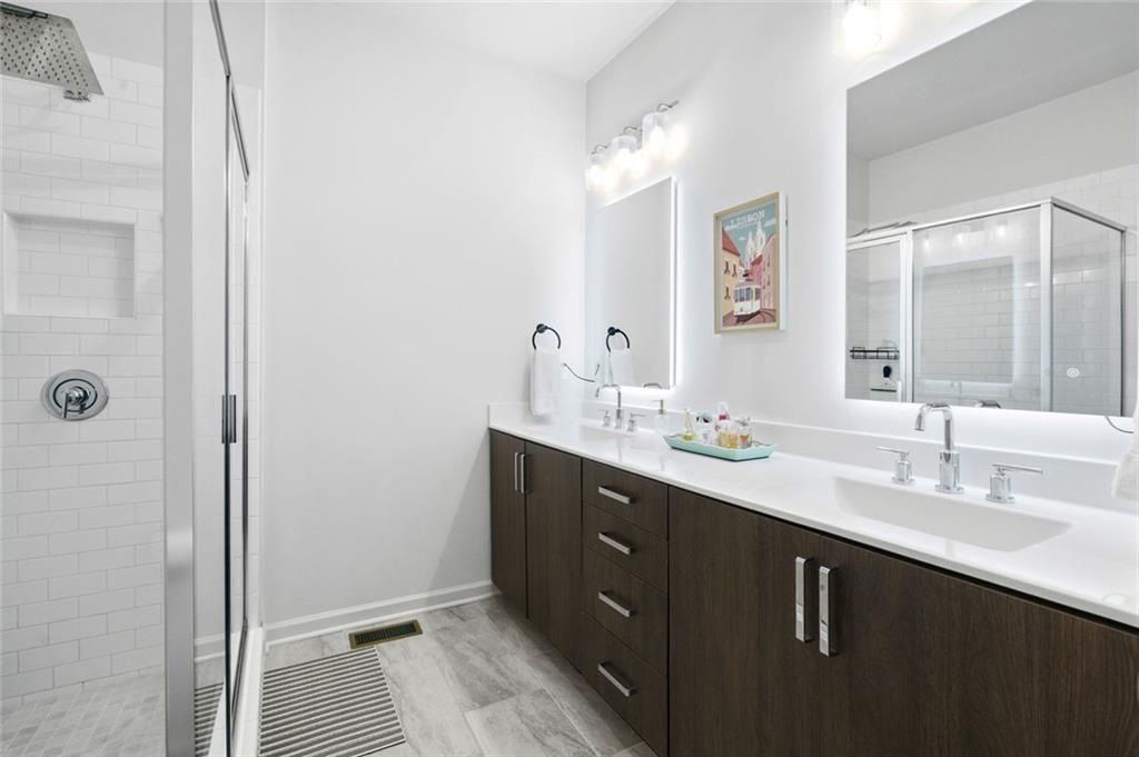 179 Color Circle Se Property Photo 18