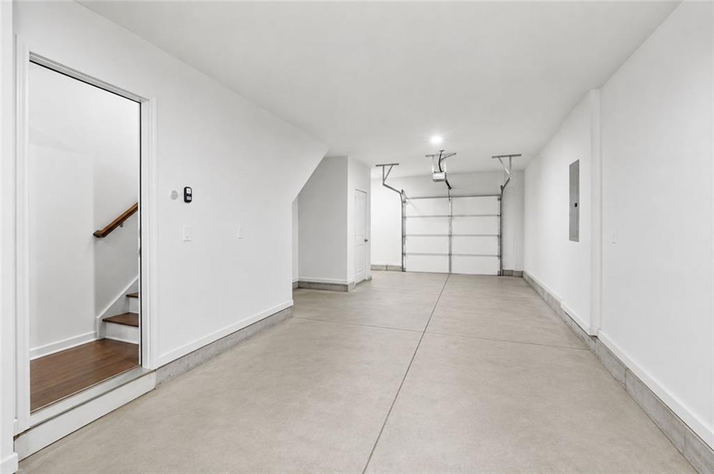 179 Color Circle Se Property Photo 20