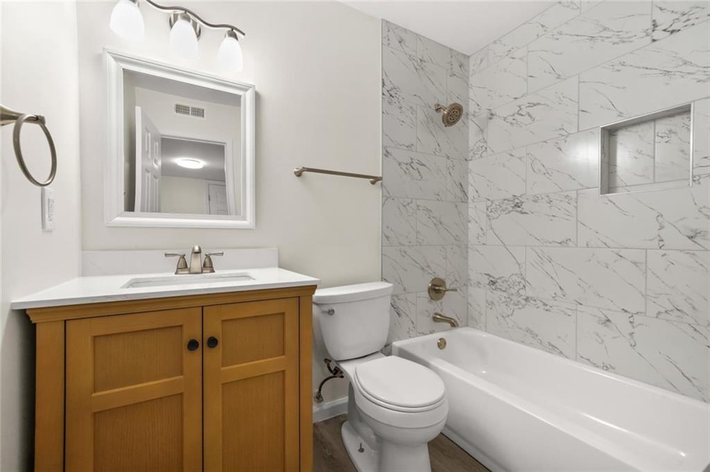 1166 Booth Road SW Unit 202 Property Photo 1