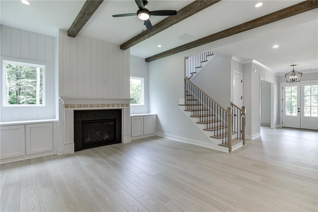 5370 Settingdown Road Property Photo 14