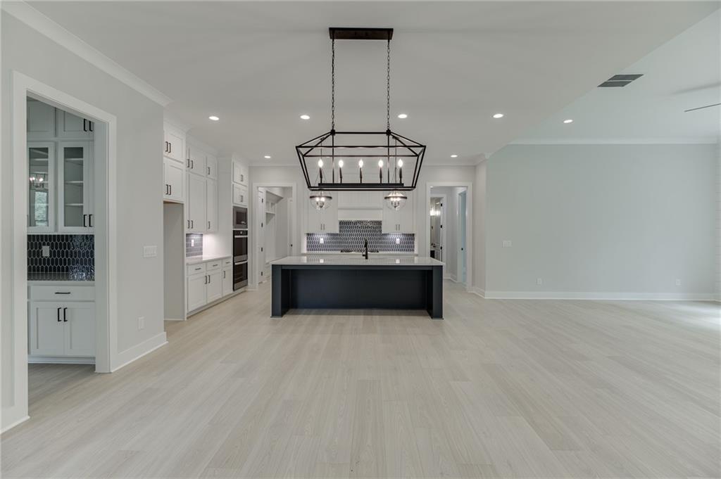5370 Settingdown Road Property Photo 17