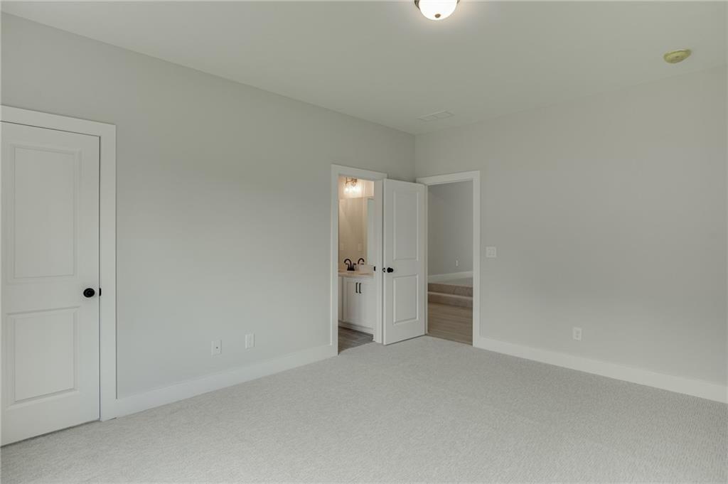 5370 Settingdown Road Property Photo 37