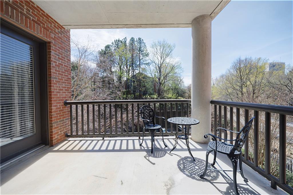 395 Central Park Place Ne Unit 210 Property Photo 13
