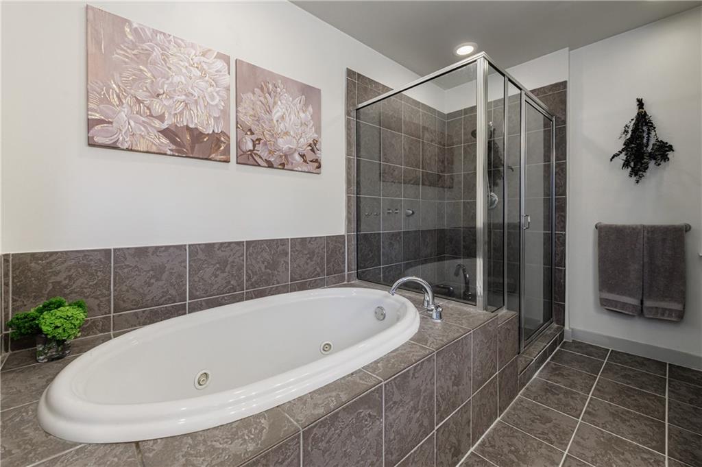 395 Central Park Place Ne Unit 210 Property Photo 27