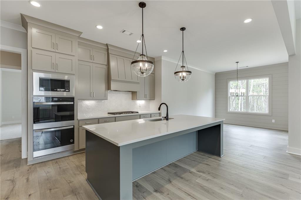 5450 Settingdown Road Property Photo 18