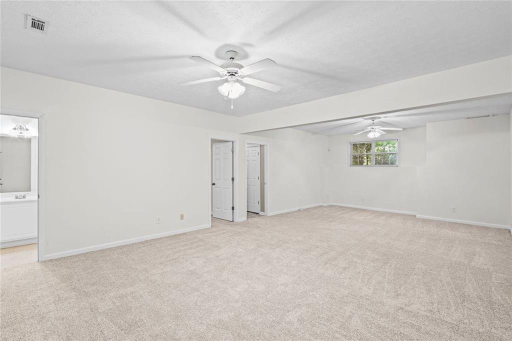 6225 Brook Hollow Creek Drive Property Photo 38