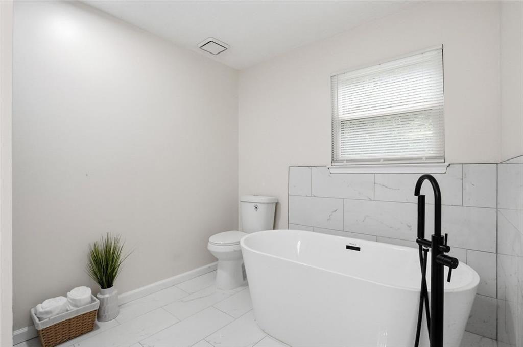 6839 Silver Maple Drive Property Photo 17