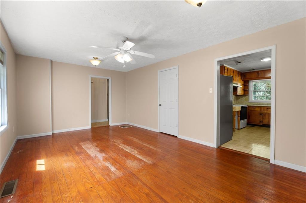 797 Seabolt Road Property Photo 9