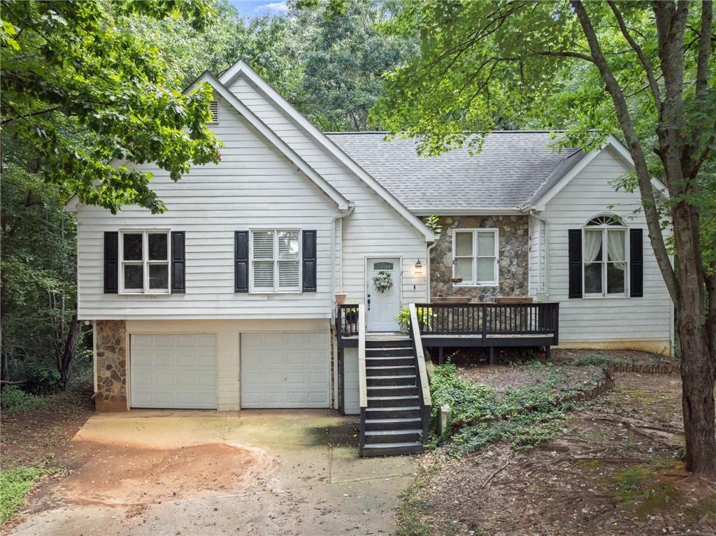 6055 Rolling Oaks Lane Property Photo 1