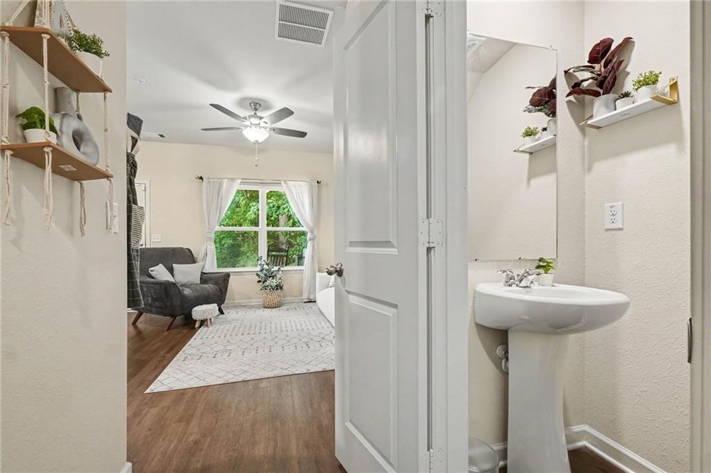 209 Highwood Lane Property Photo 11