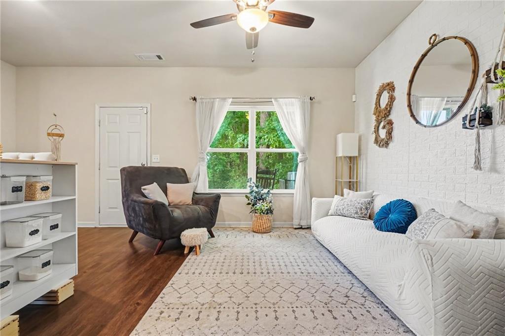 209 Highwood Lane Property Photo 12