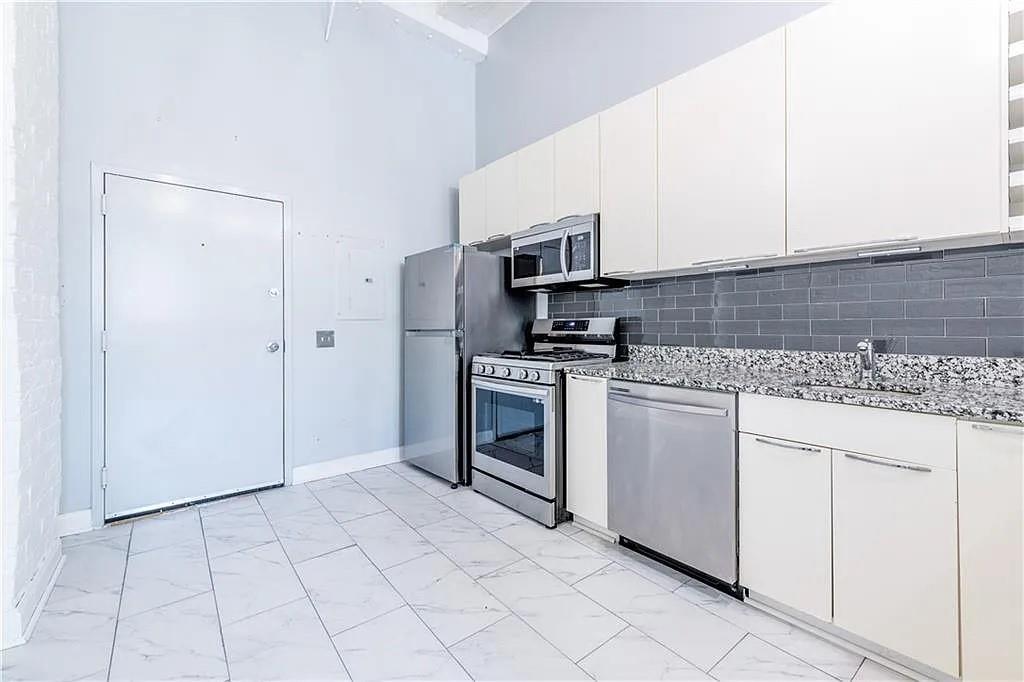 210 Walker Street Sw Unit 1 Property Photo 13