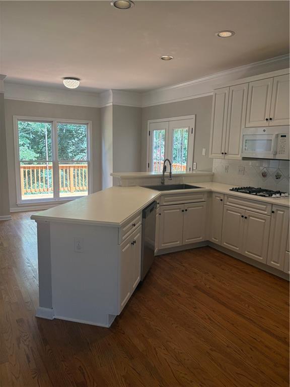 2275 Snug Harbor Ne Property Photo 9