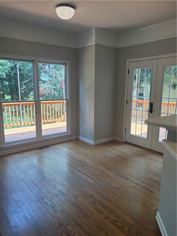 2275 Snug Harbor Ne Property Photo 12