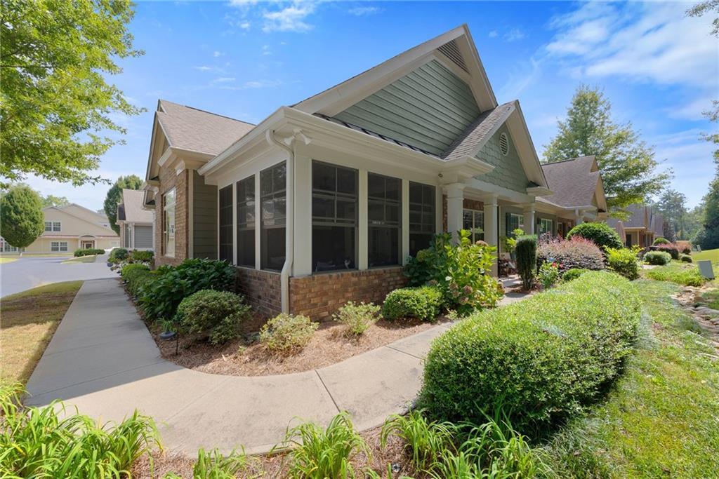 4715 Flycatcher Drive Property Photo 4