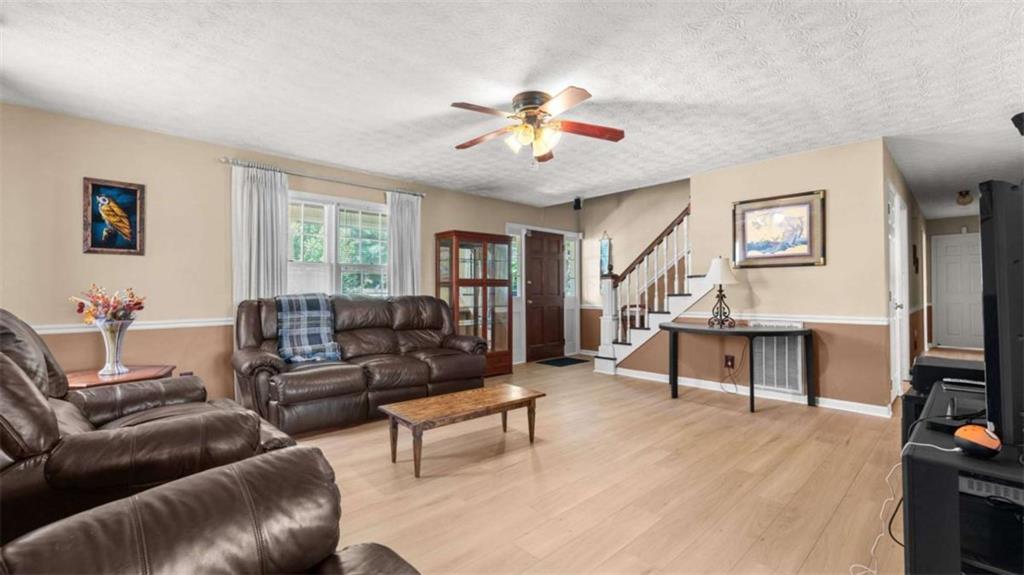 489 Adams Road Property Photo 4
