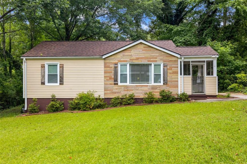 1764 Lee Street Property Photo 1