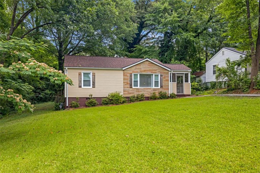 1764 Lee Street Property Photo 3
