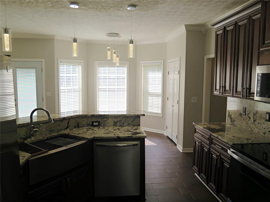 7823311 Property Photo 9