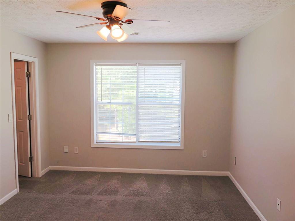 7823311 Property Photo 32