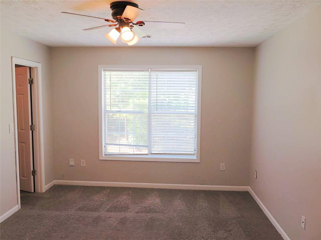 7823311 Property Photo 32