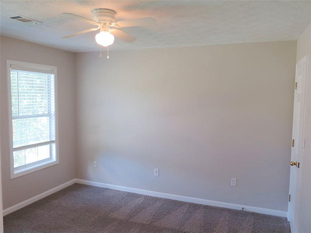 7823311 Property Photo 33