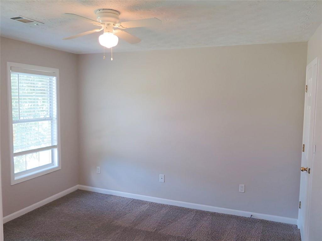 7823311 Property Photo 33