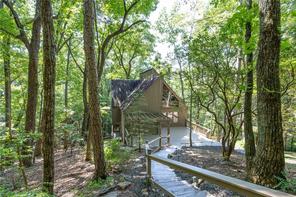 826 Woodland Trace Property Photo 1