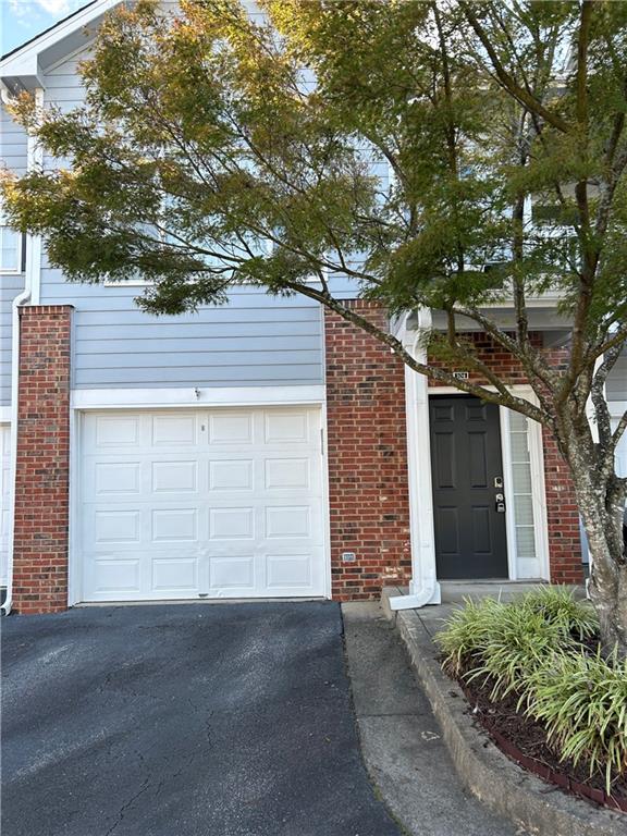 104 Vinings Forest Circle Se Property Photo 2
