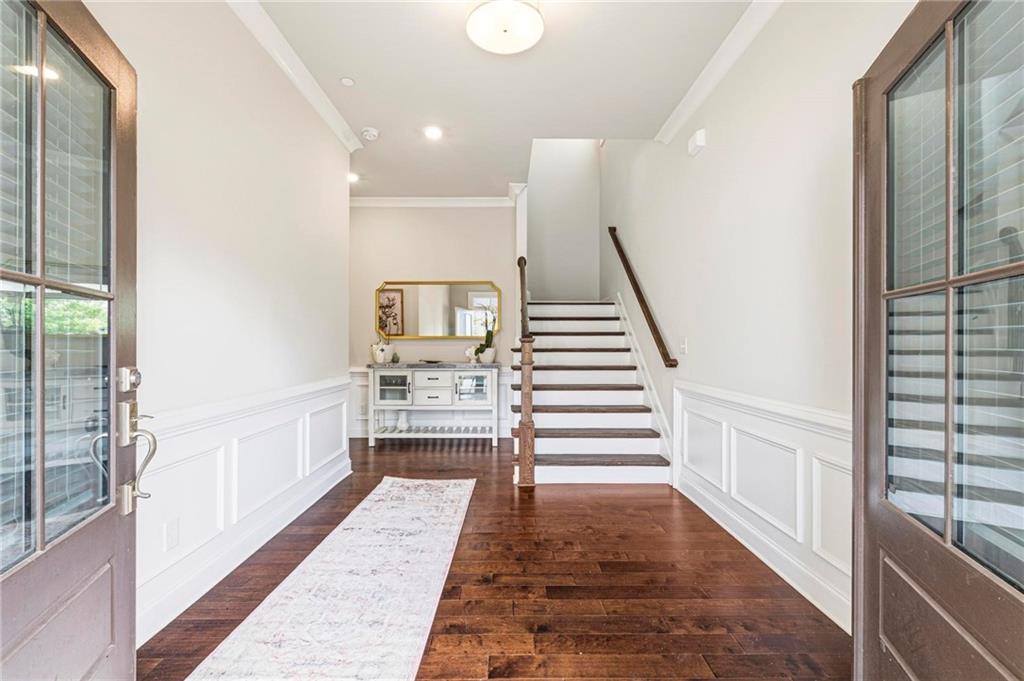 313 Senna Street Property Photo 3