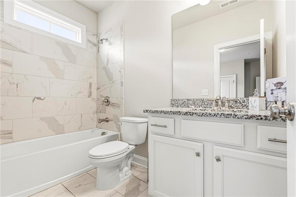 313 Senna Street Property Photo 26